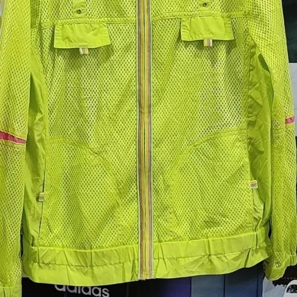 Beautiful Unisex Neon Windcheater Condition 9:10 - Picture 4 of 12
